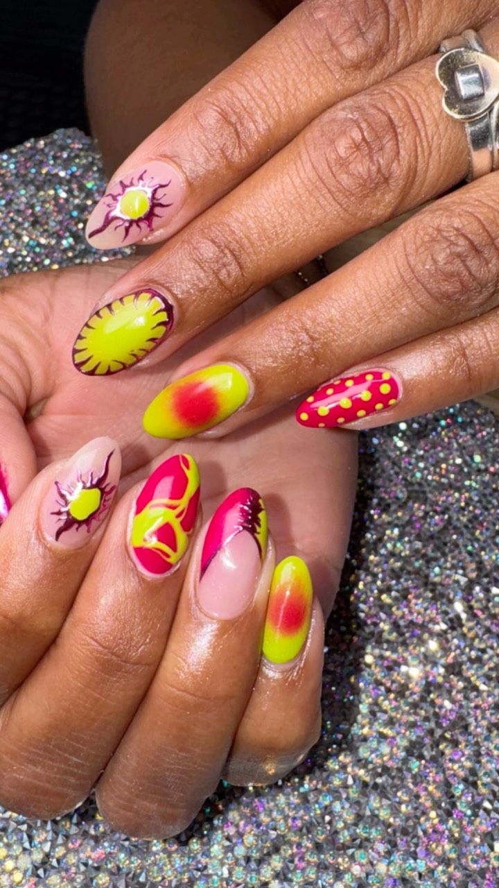 Gloss and Grit nail set — Instagram plate